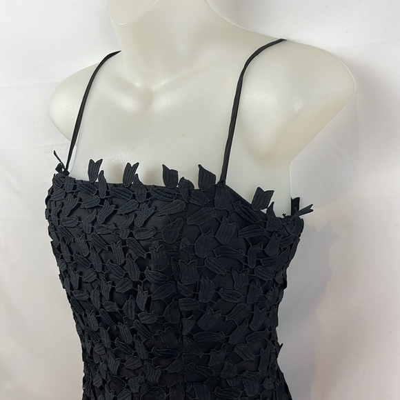 Bardot Liana Leaf Lace Overlay Lined Sleeveless Midi Black Dress Size S - 4 - Picture 7 of 16